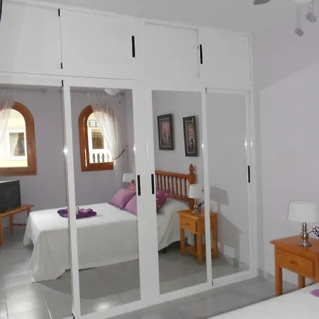 Homely Playa Acequion Торевьиа